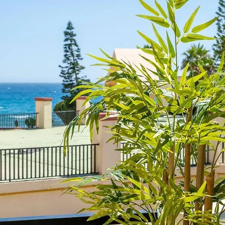 Queen - Romana Playa Apartment Marbella